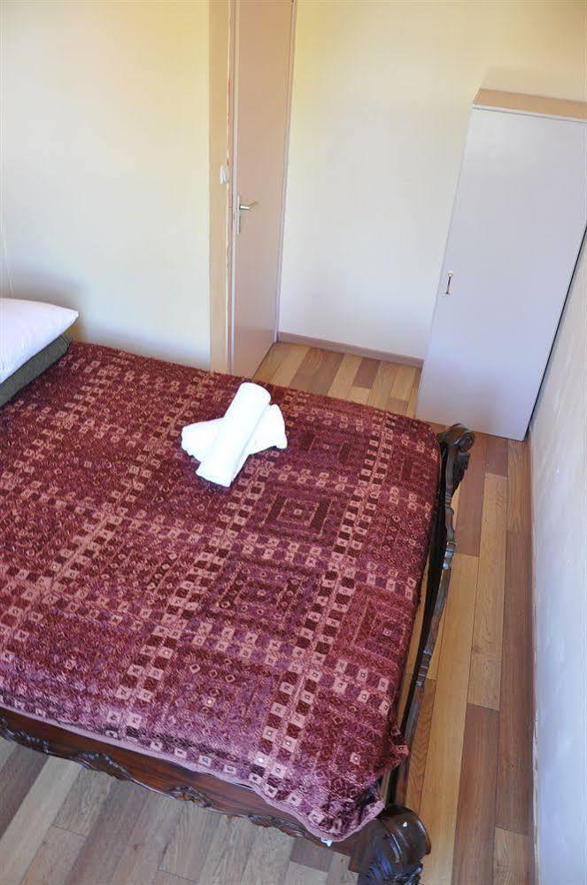 Breda Hostel / Youth Hostel 외부 사진
